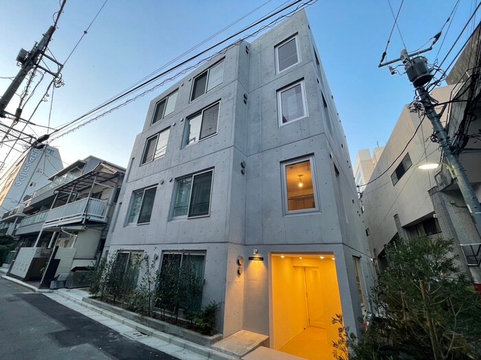 物件外観写真2　(外観写真)