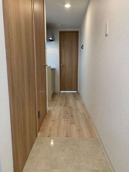 物件内観写真18　(廊下)