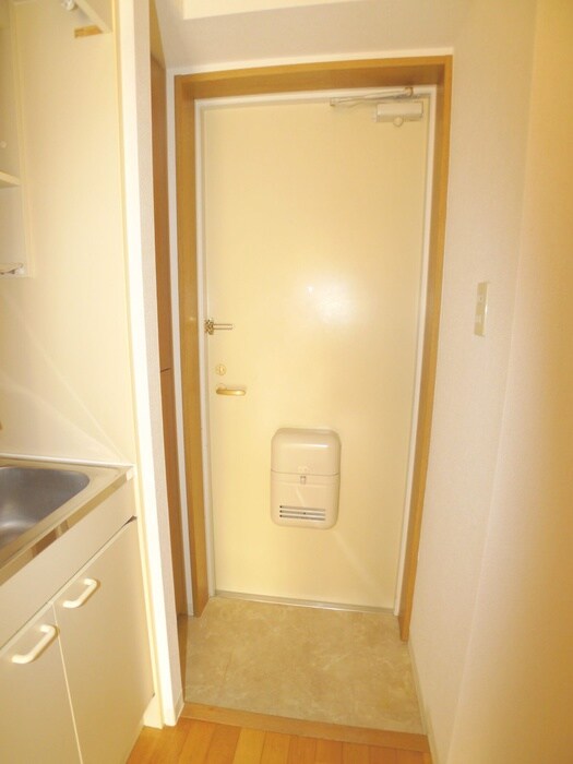 物件内観写真22　(玄関)