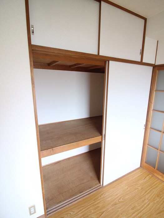 物件内観写真8　(収納)