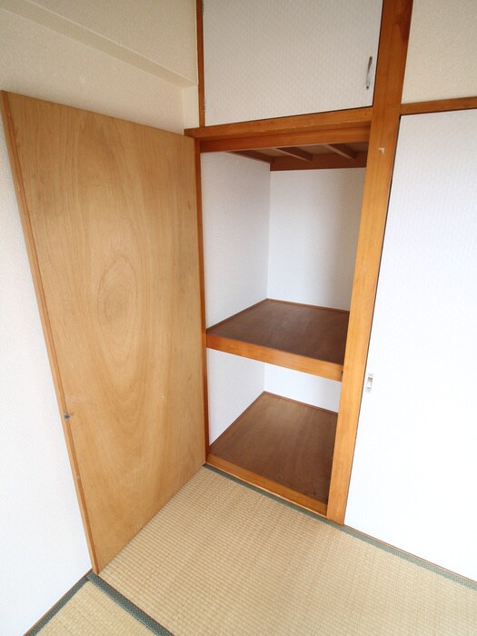 物件内観写真11　(収納)