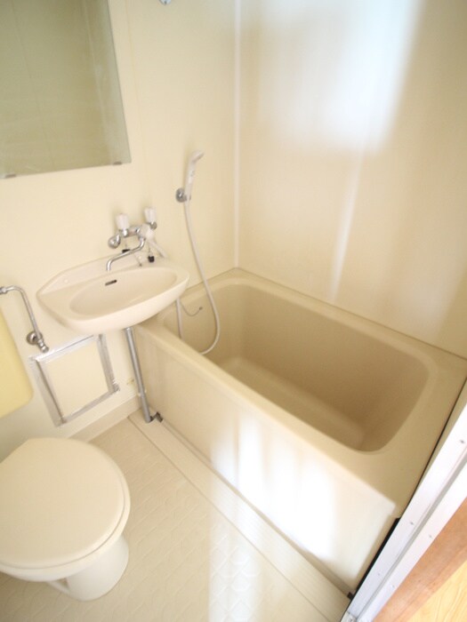 物件内観写真12　(バス／シャワールーム等)