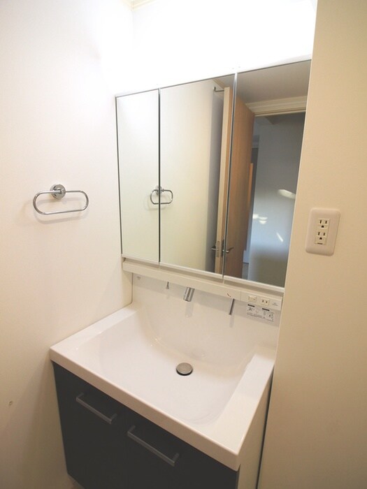 物件内観写真13　(洗面)