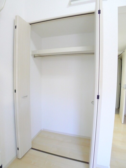物件内観写真7　(収納)