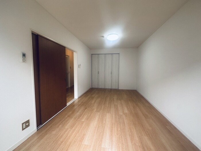 物件内観写真7　(居室)