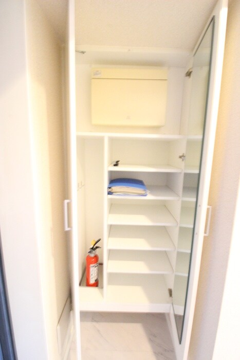 物件内観写真18　(靴箱)