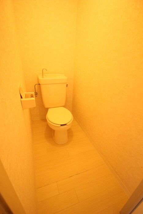 物件内観写真14　(トイレ)