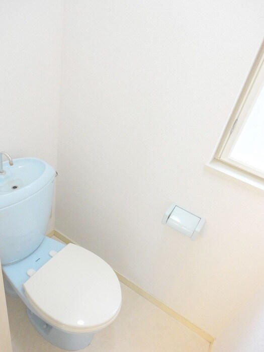 物件内観写真12　(トイレ)