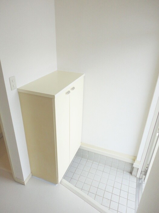 物件内観写真15　(玄関)