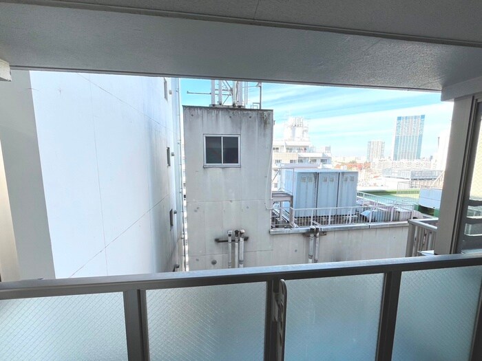 物件内観写真22　(室内からの展望)