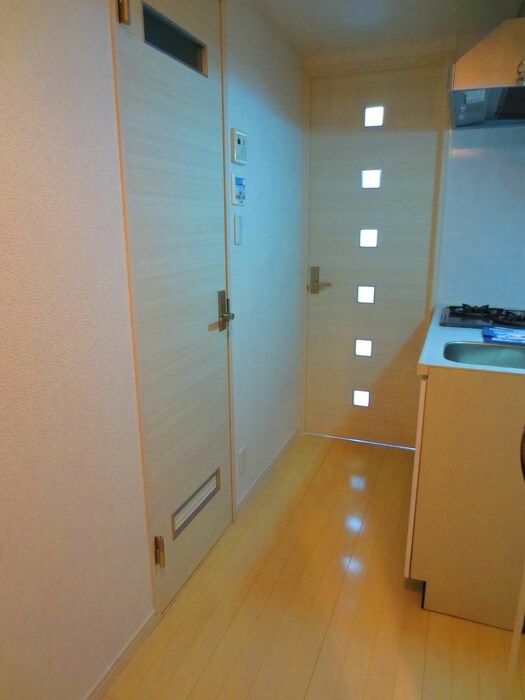 物件内観写真6　(廊下)