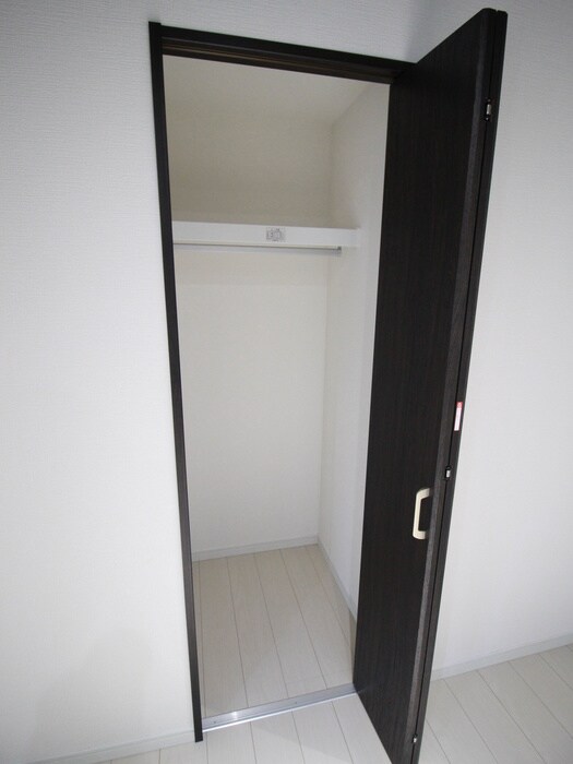物件内観写真12　(収納)