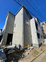 建築中