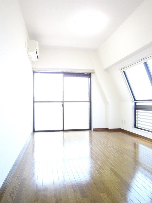 物件内観写真6　(居室)