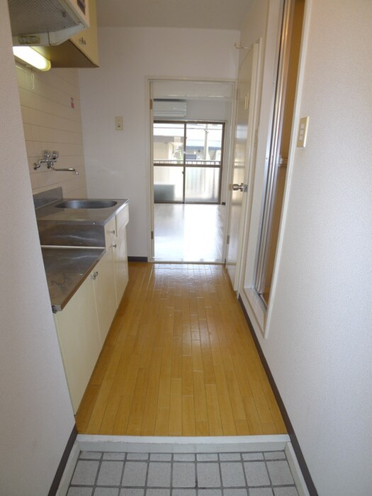 物件内観写真7　(廊下)