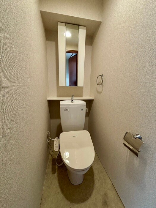 物件内観写真14　(トイレ)