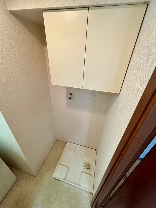 物件内観写真15　(洗濯機置場)