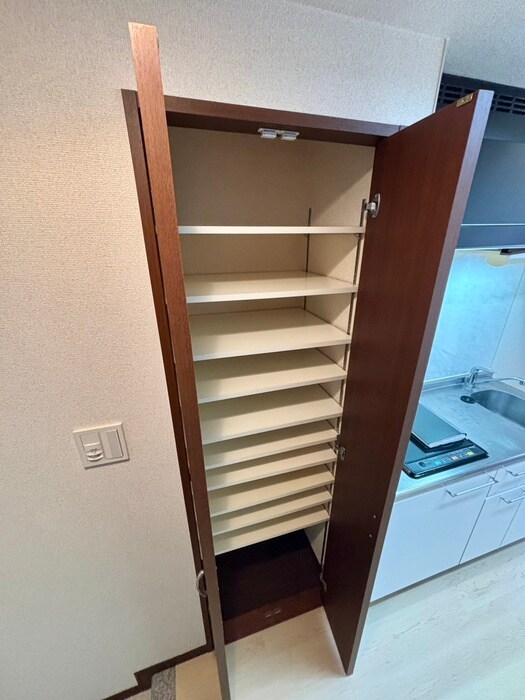 物件内観写真18　(靴箱)