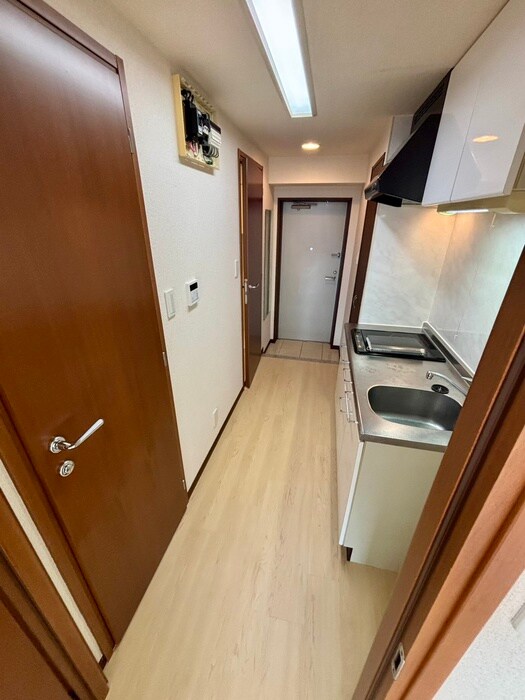 物件内観写真19　(廊下)