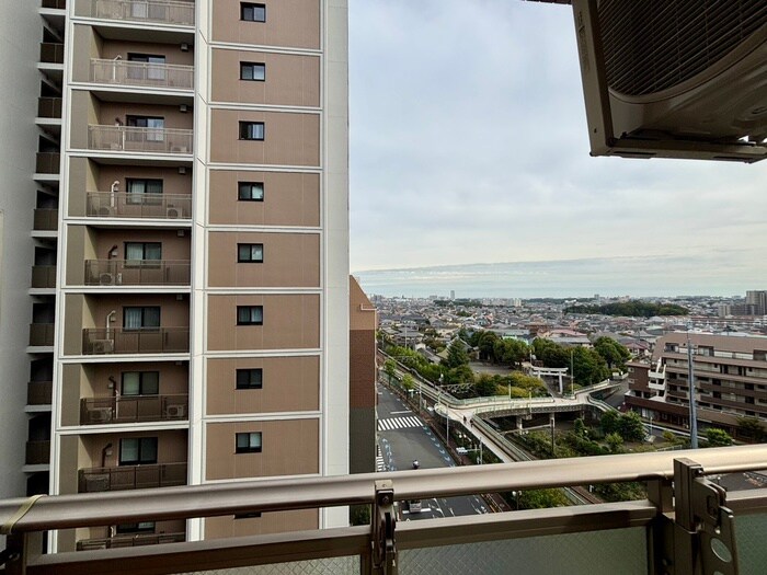 物件内観写真22　(室内からの展望)