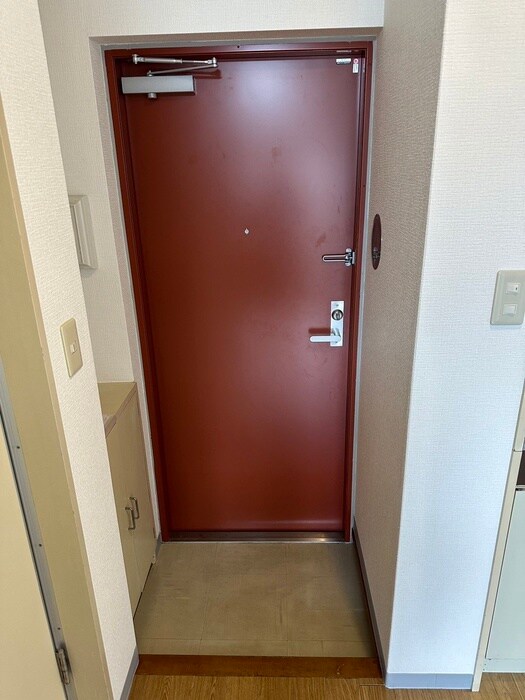 物件内観写真7　(玄関)