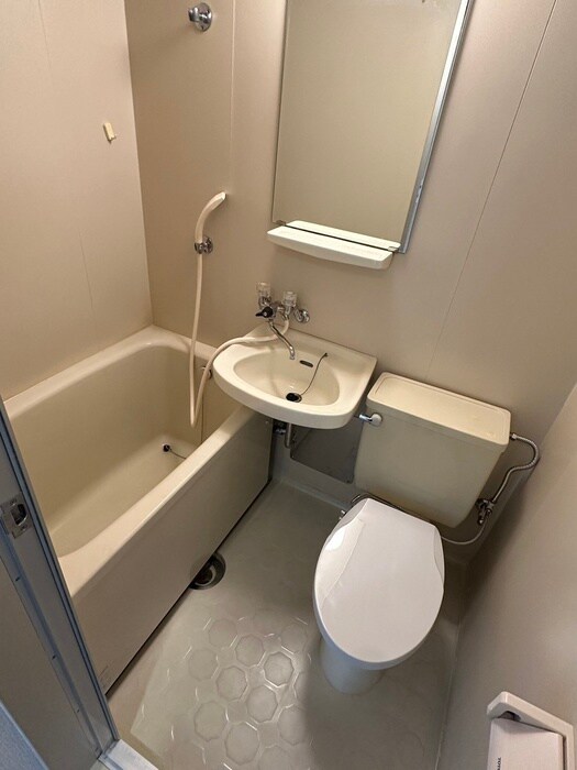 物件内観写真9　(バス／シャワールーム等)