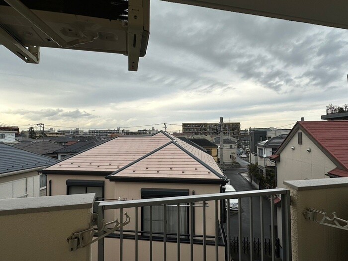 物件内観写真15　(室内からの展望)