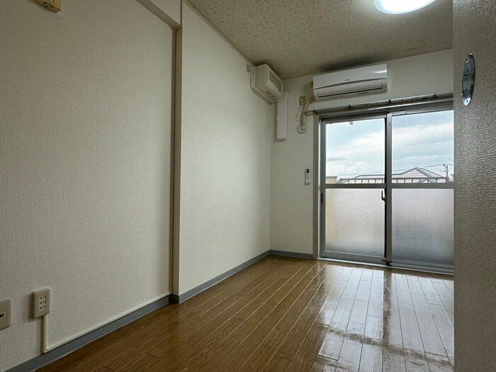 物件内観写真19　(居室)