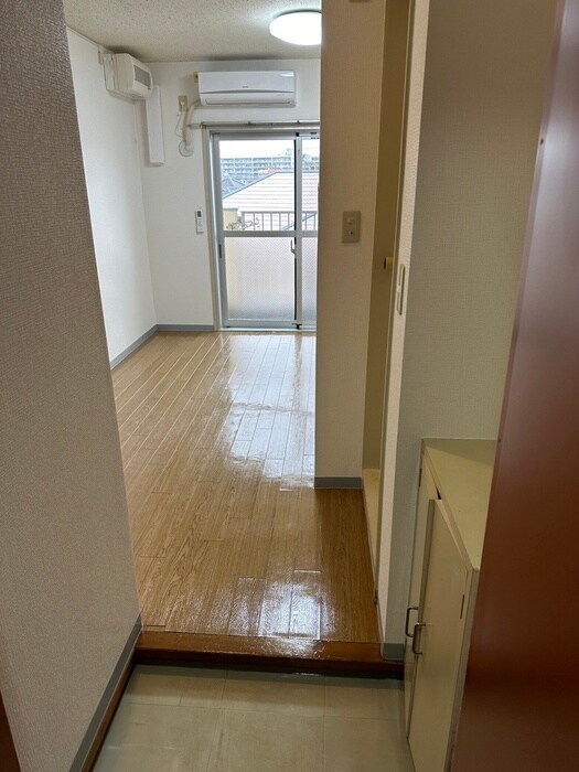 物件内観写真21　(廊下)