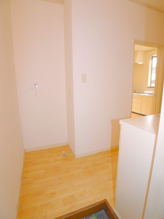 物件内観写真17　(廊下)