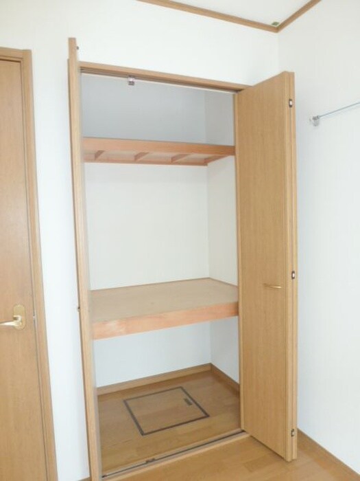 物件内観写真14　(収納)