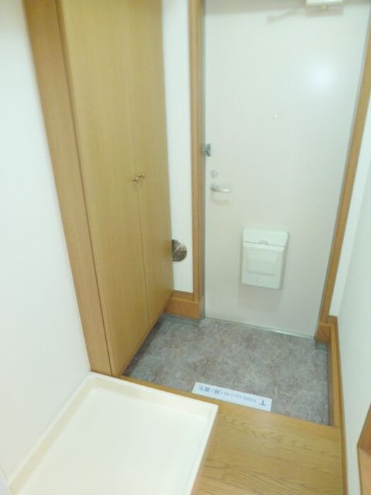 物件内観写真15　(玄関)