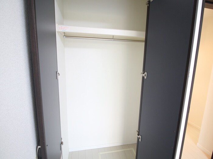 物件内観写真10　(収納)