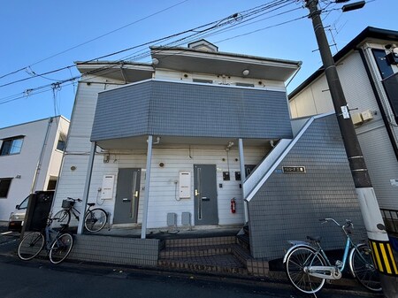 ベルローズ三鷹外観写真