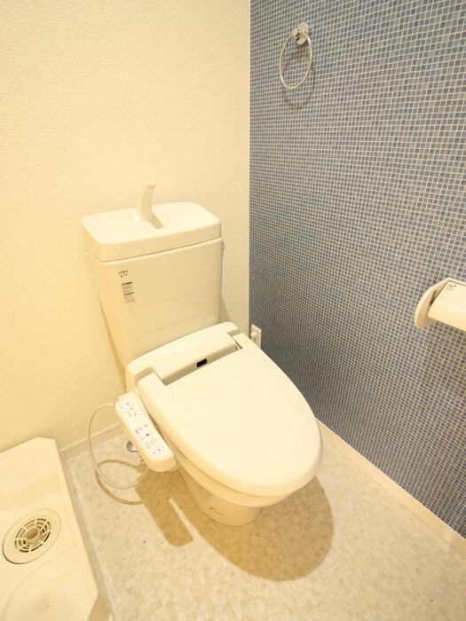 物件内観写真8　(トイレ)