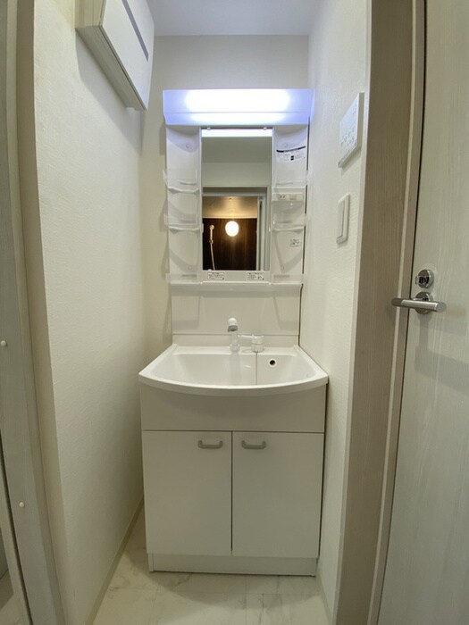 物件内観写真10　(洗面)