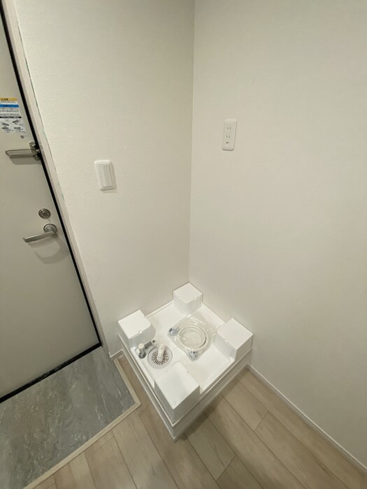 物件内観写真13　(洗濯機置場)