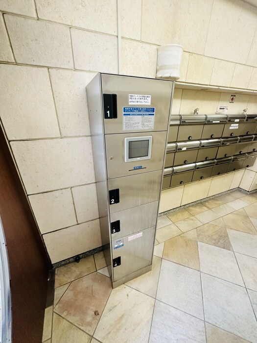 物件外観写真4　(建物設備)