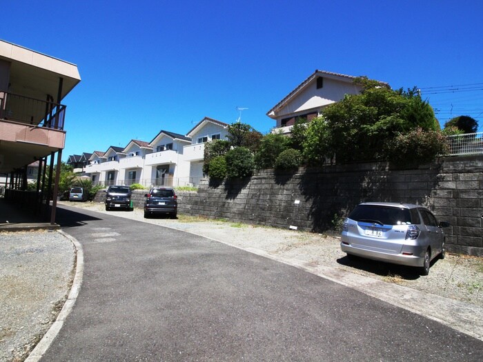 物件外観写真4　(駐車場)