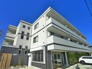 ソリス緑が丘外観写真