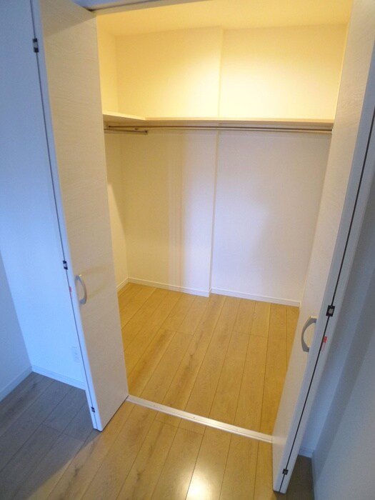 物件内観写真12　(収納)