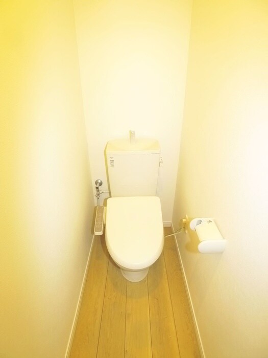 物件内観写真16　(トイレ)