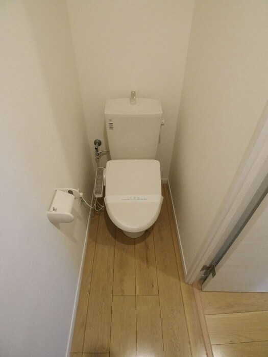 物件内観写真16　(トイレ)