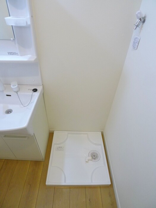 物件内観写真19　(洗濯機置場)