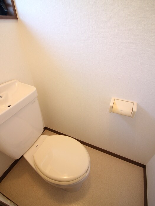 物件内観写真9　(トイレ)