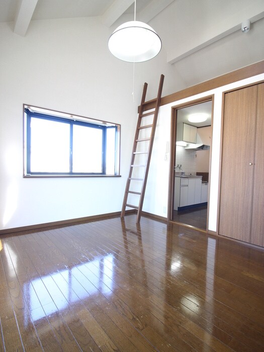 物件内観写真10　(居室)