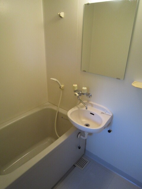 物件内観写真11　(バス／シャワールーム等)