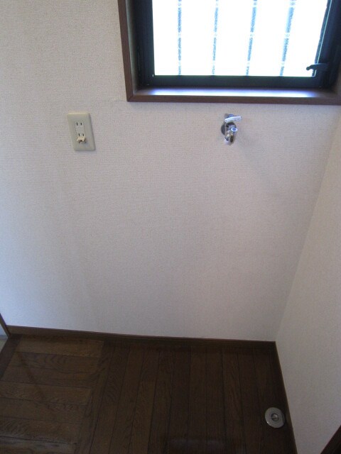 物件内観写真12　(室内からの展望)