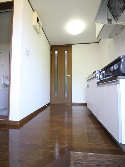 物件内観写真18　(廊下)