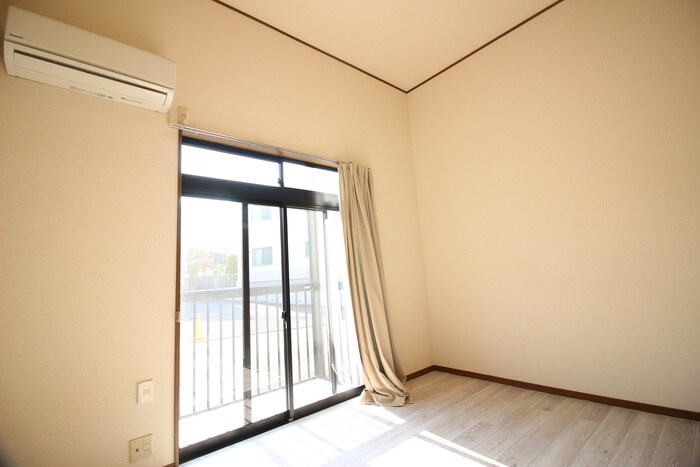 物件内観写真22　(居室)